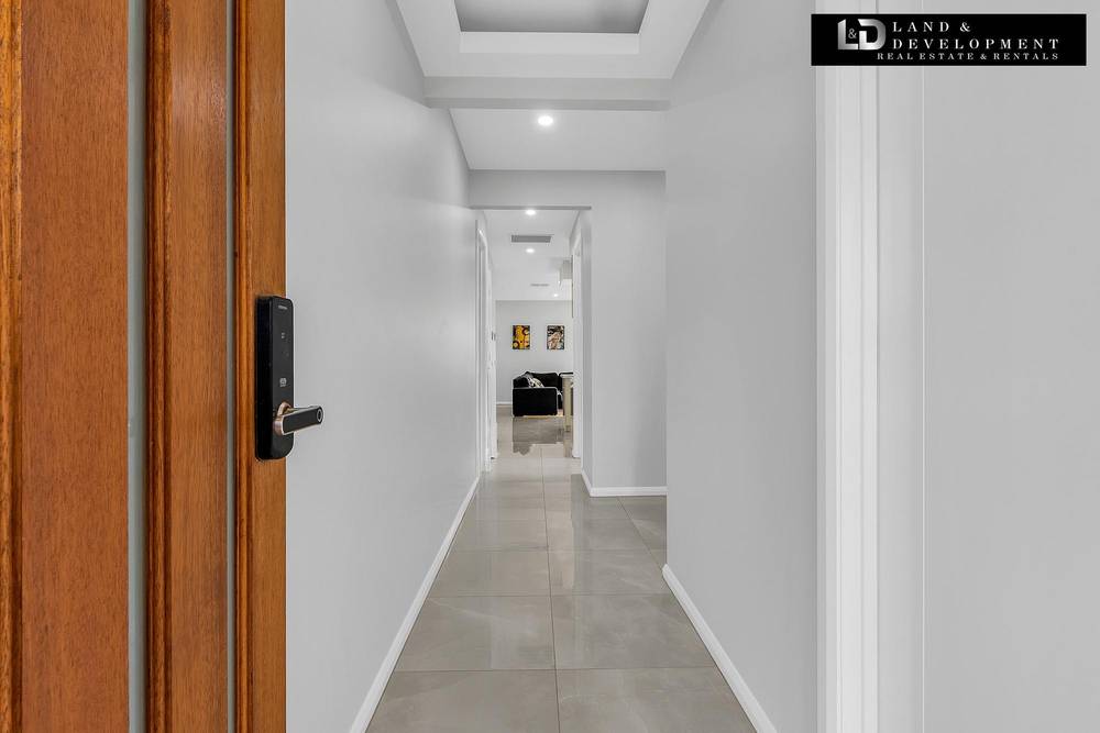 5 Linburn Street, THORNHILL PARK, VIC 3335