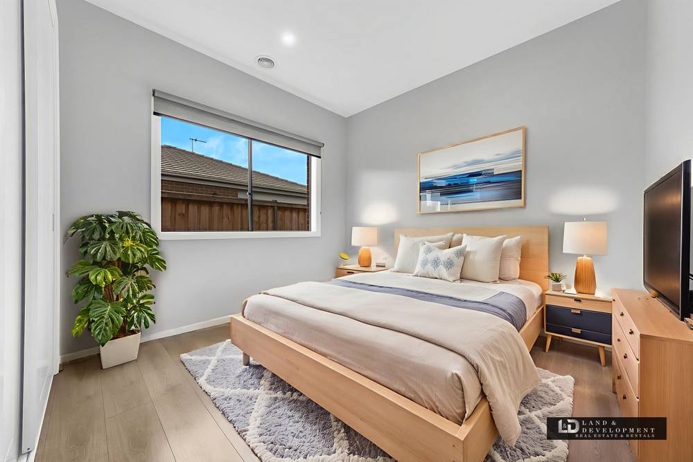 5 Linburn Street, THORNHILL PARK, VIC 3335