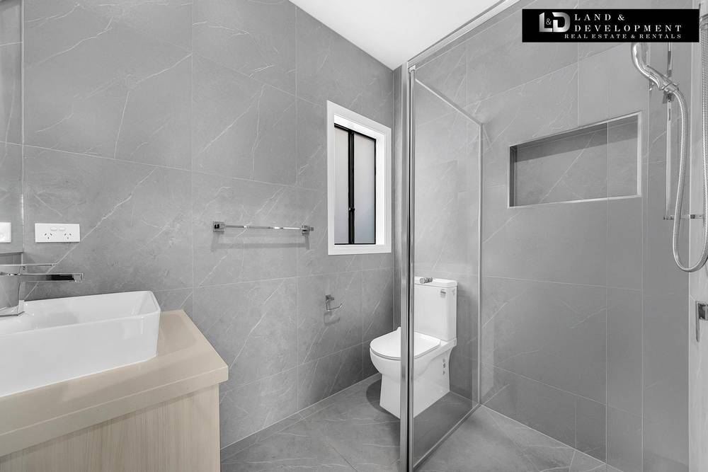5 Linburn Street, THORNHILL PARK, VIC 3335