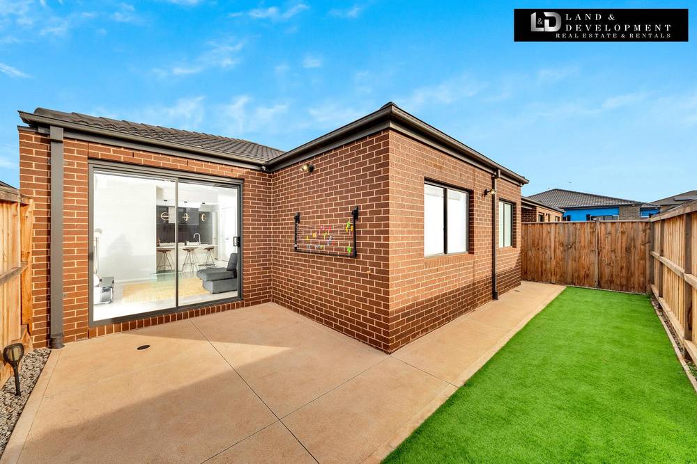 5 Linburn Street, THORNHILL PARK, VIC 3335