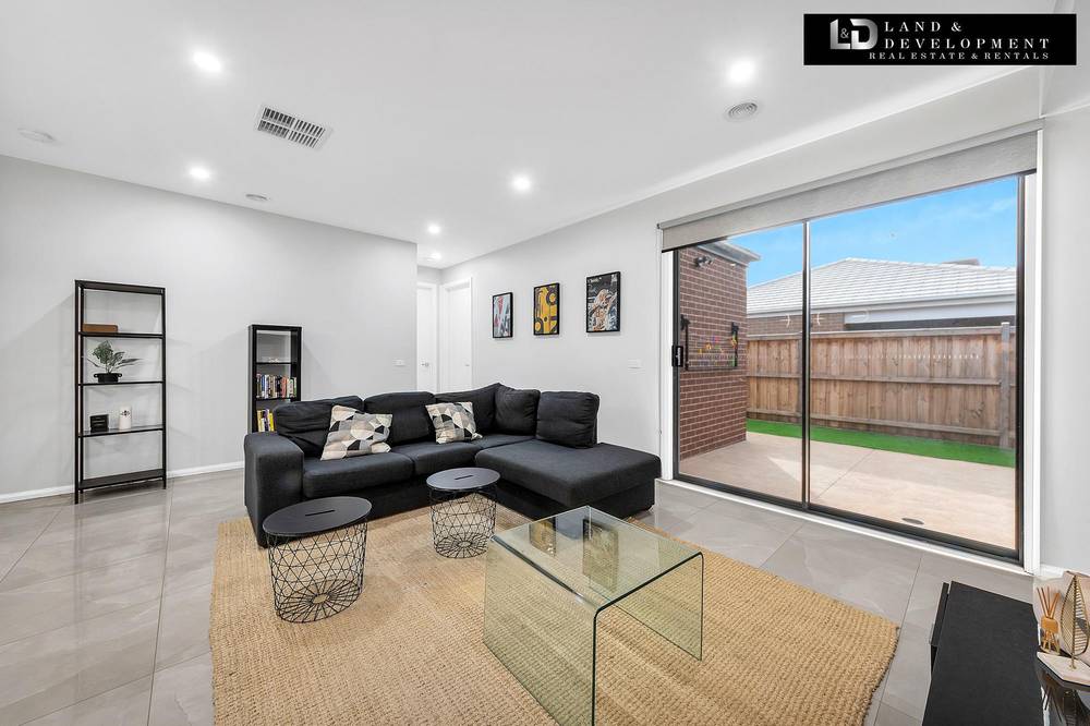 5 Linburn Street, THORNHILL PARK, VIC 3335