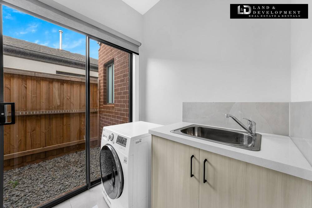 5 Linburn Street, THORNHILL PARK, VIC 3335
