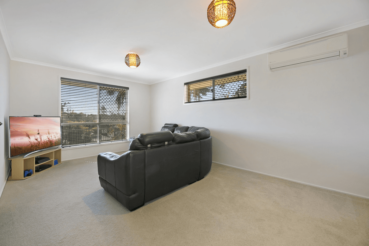 11 Jancoon Court, CARRARA, QLD 4211