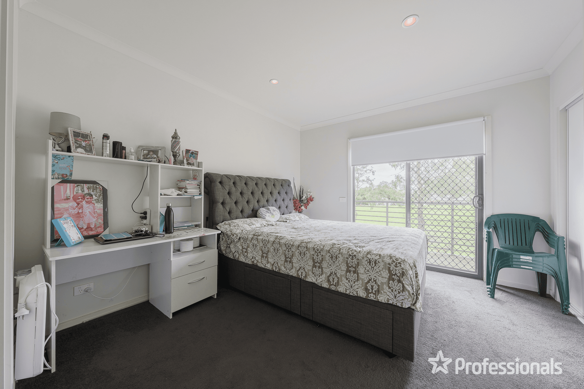 18 Demmie Mews, LYNDHURST, VIC 3975