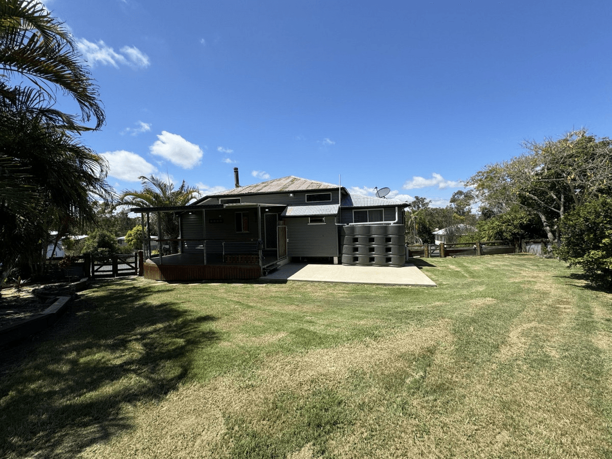 3 Dalton Street, Monto, QLD 4630