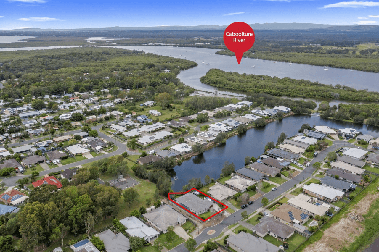 21 Adam Street, BEACHMERE, QLD 4510