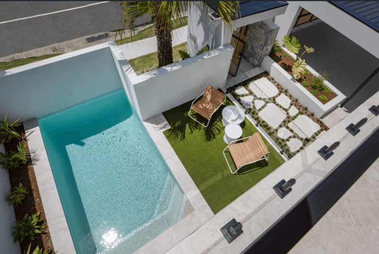 30A Mountain View Avenue, BURLEIGH WATERS, QLD 4220