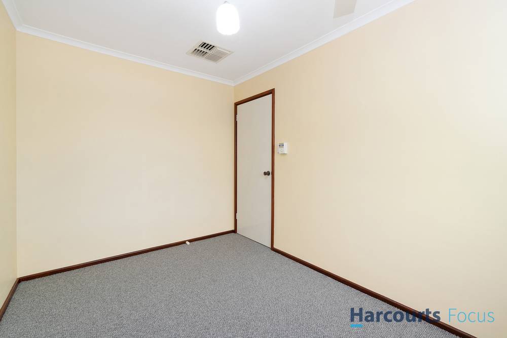 6 Curlew Court, KELMSCOTT, WA 6111