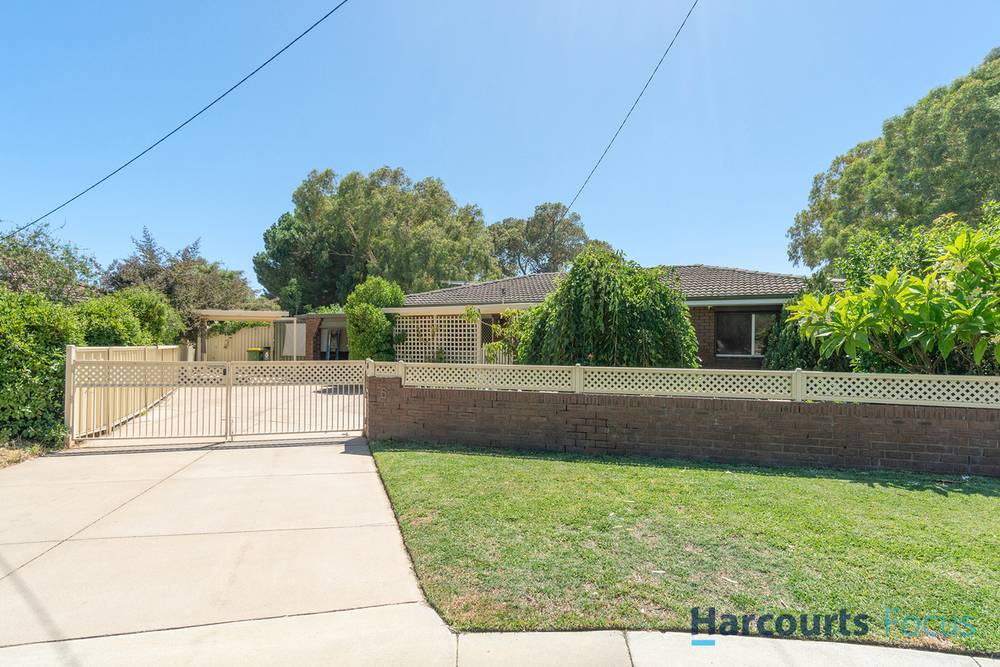 6 Curlew Court, KELMSCOTT, WA 6111