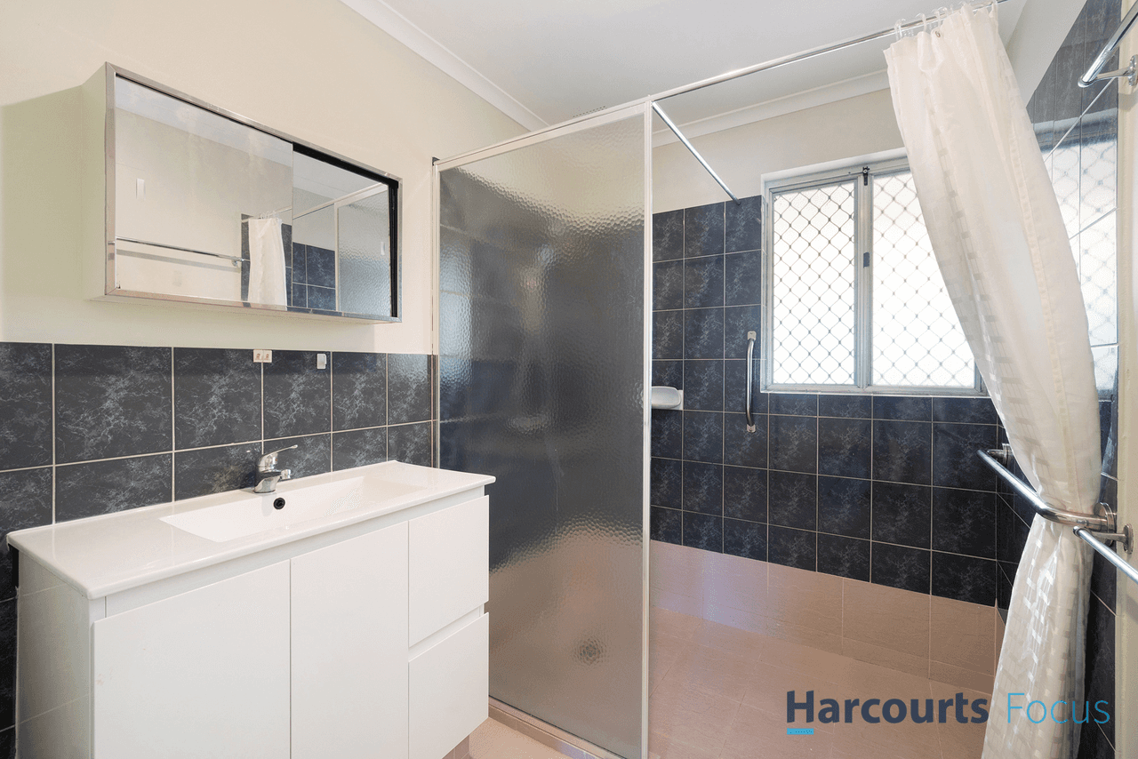 6 Curlew Court, KELMSCOTT, WA 6111