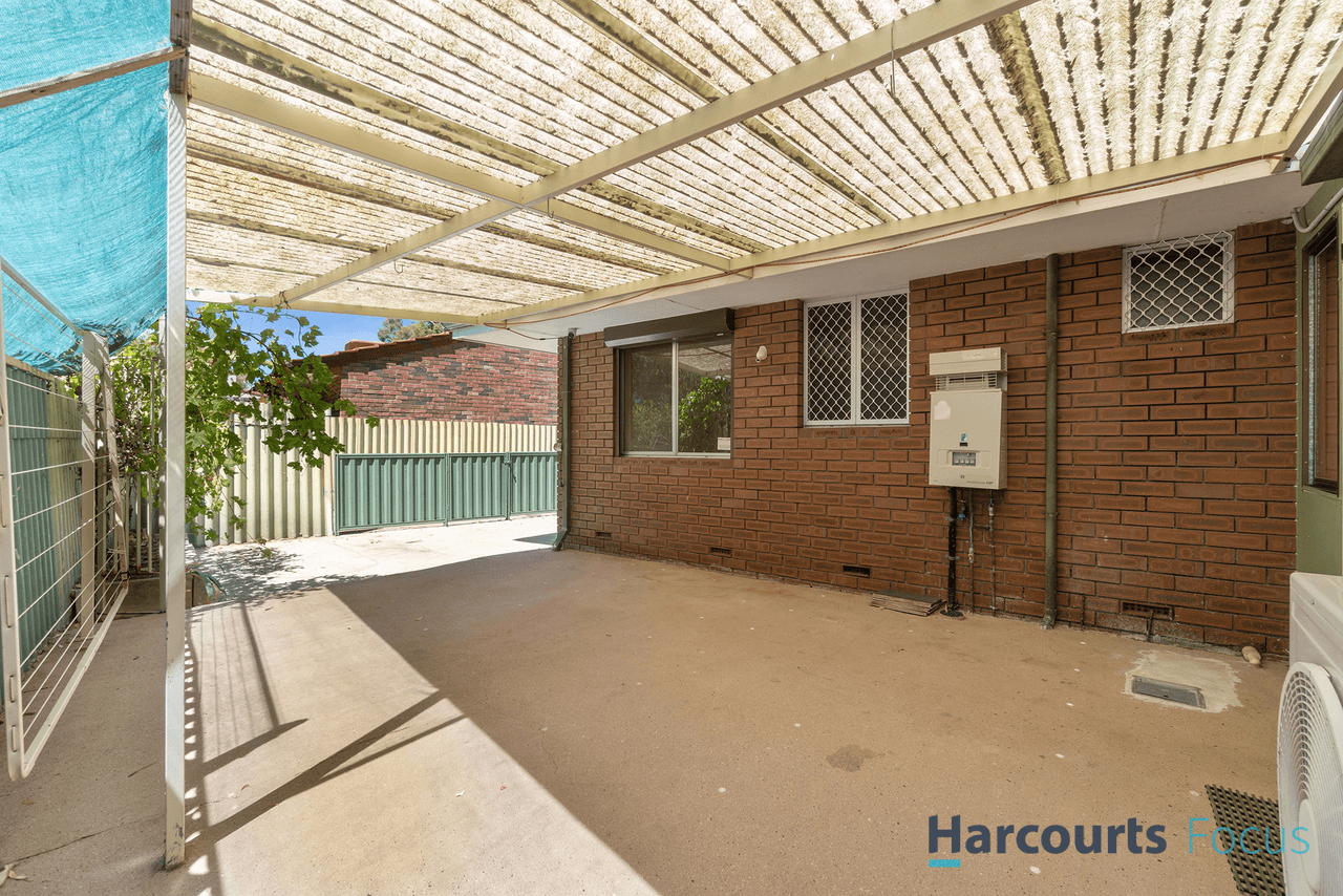 6 Curlew Court, KELMSCOTT, WA 6111