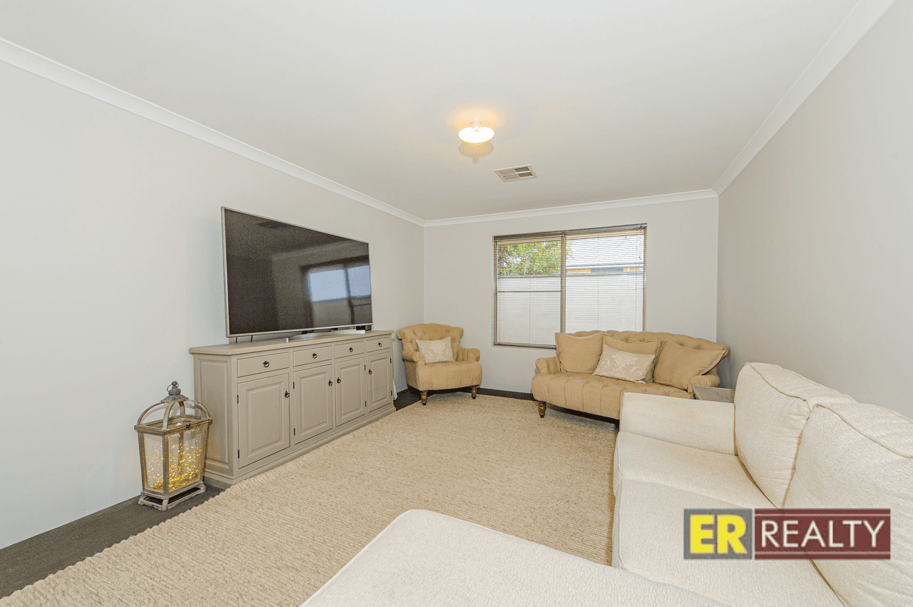 6 Forsyth Grange, ELLENBROOK, WA 6069