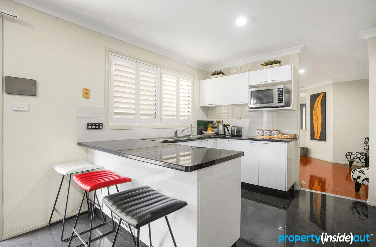 28 Minahan Place, PLUMPTON, NSW 2761