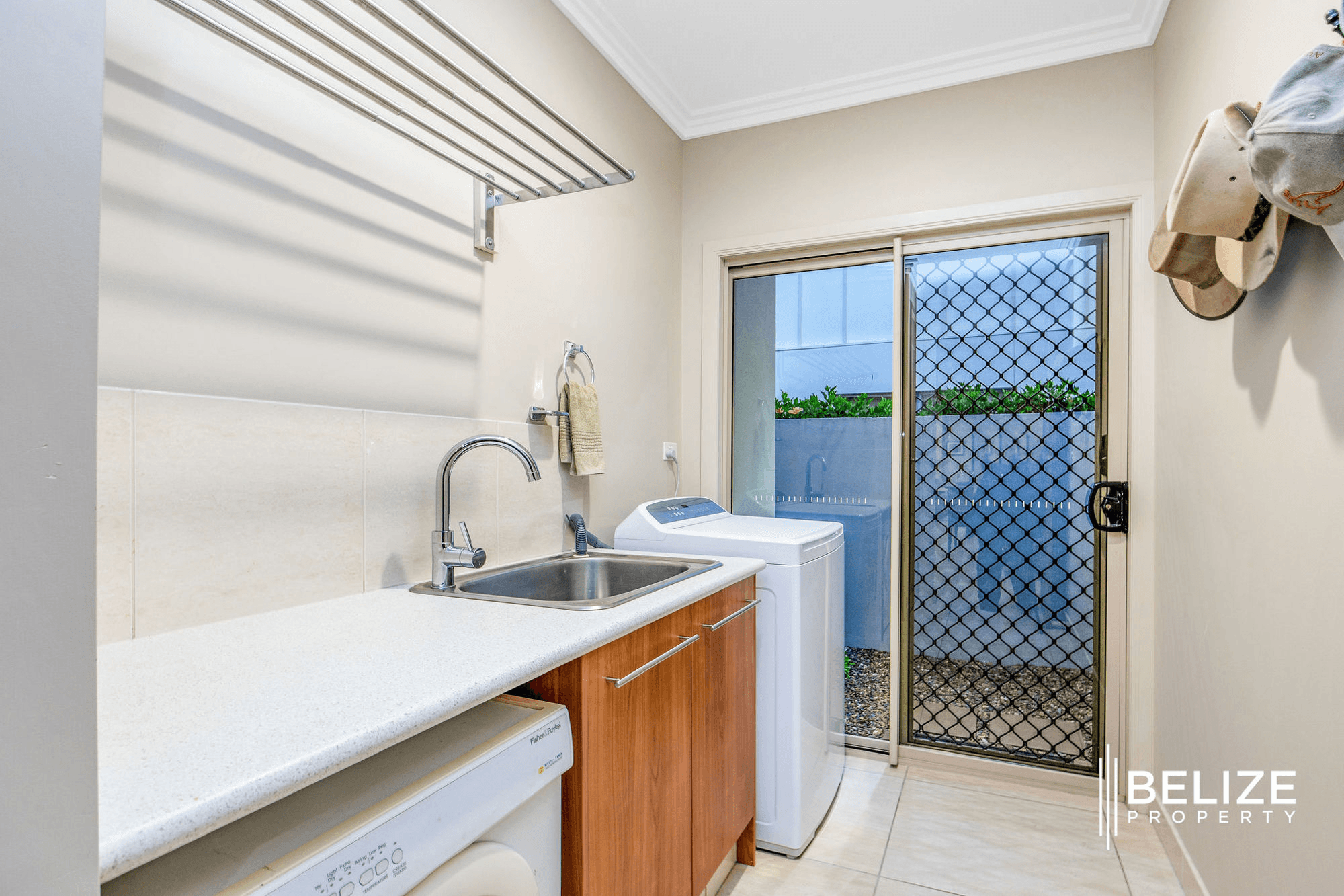 46 Marina Parade, JACOBS WELL, QLD 4208