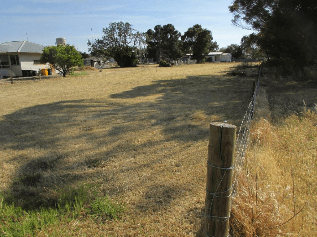 30 GLOUCESTER AVENUE, WOOMELANG, VIC 3485