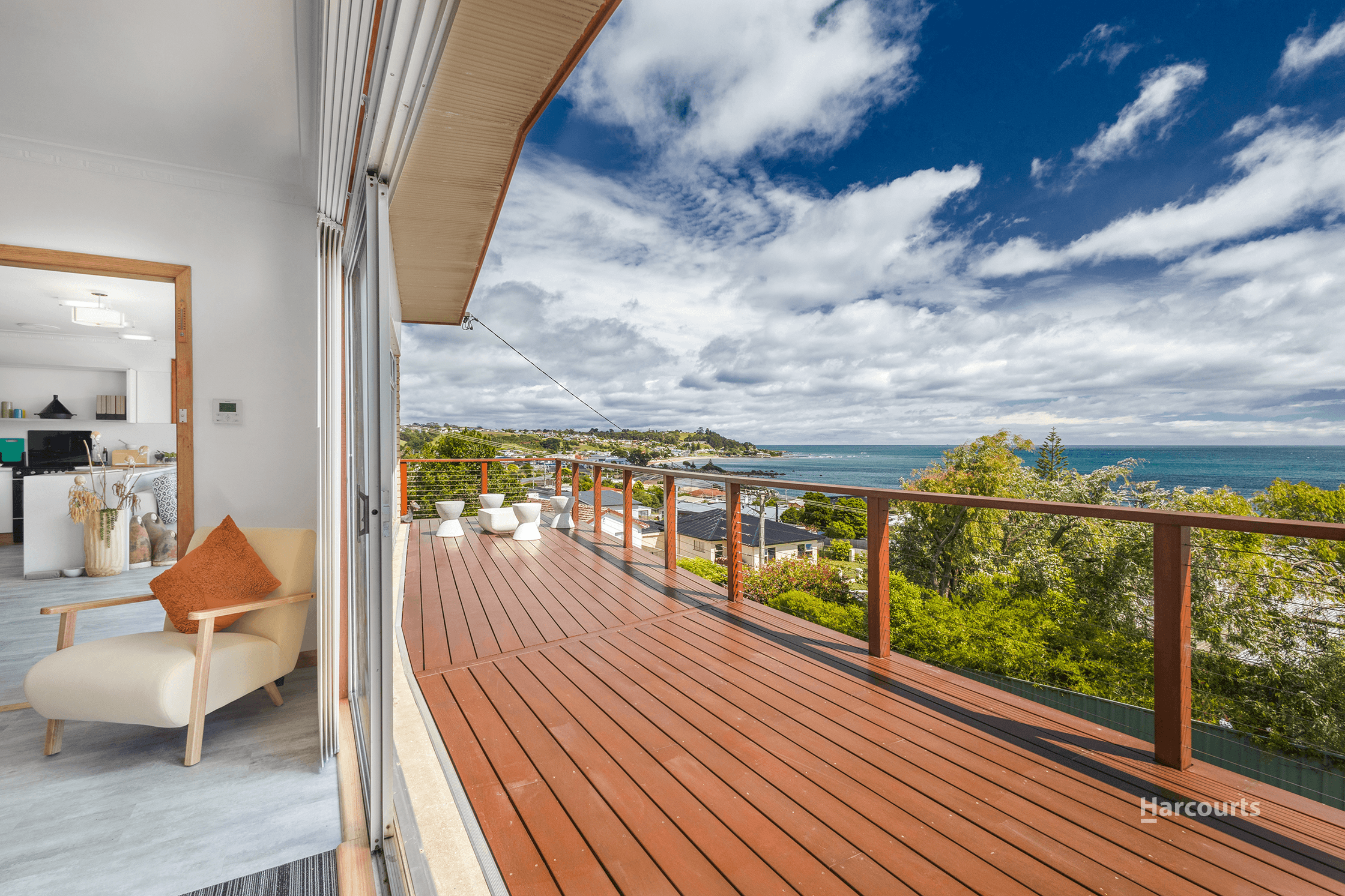 17 Seaside Crescent, PENGUIN, TAS 7316