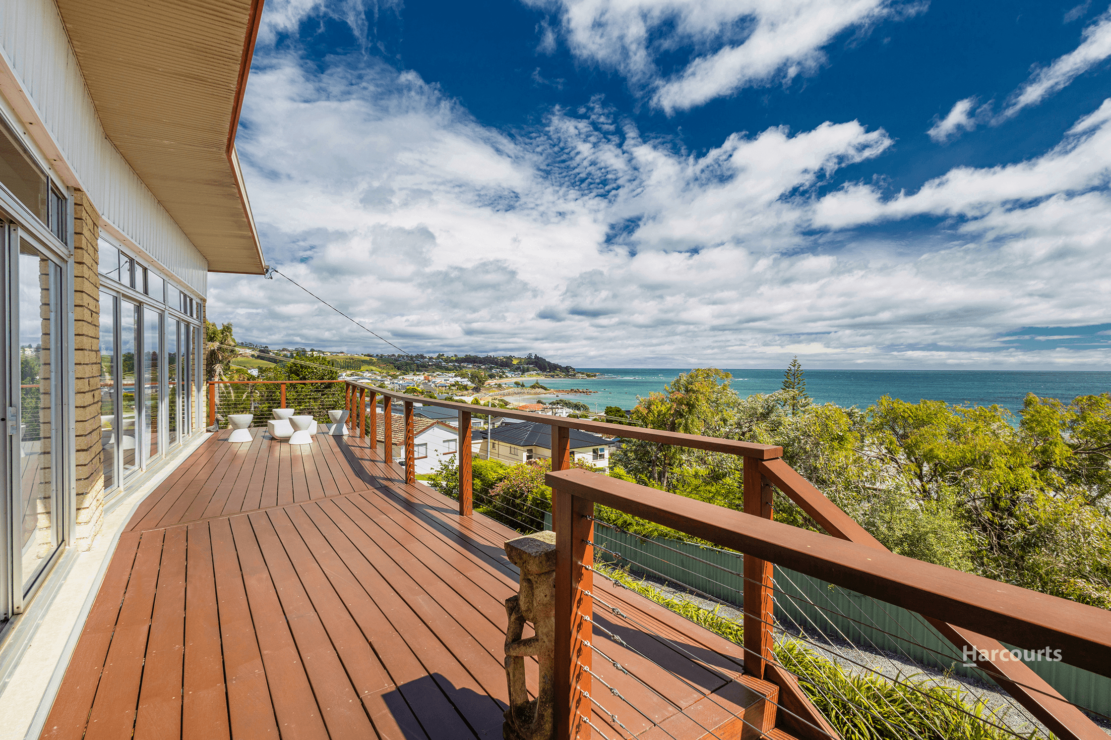 17 Seaside Crescent, PENGUIN, TAS 7316