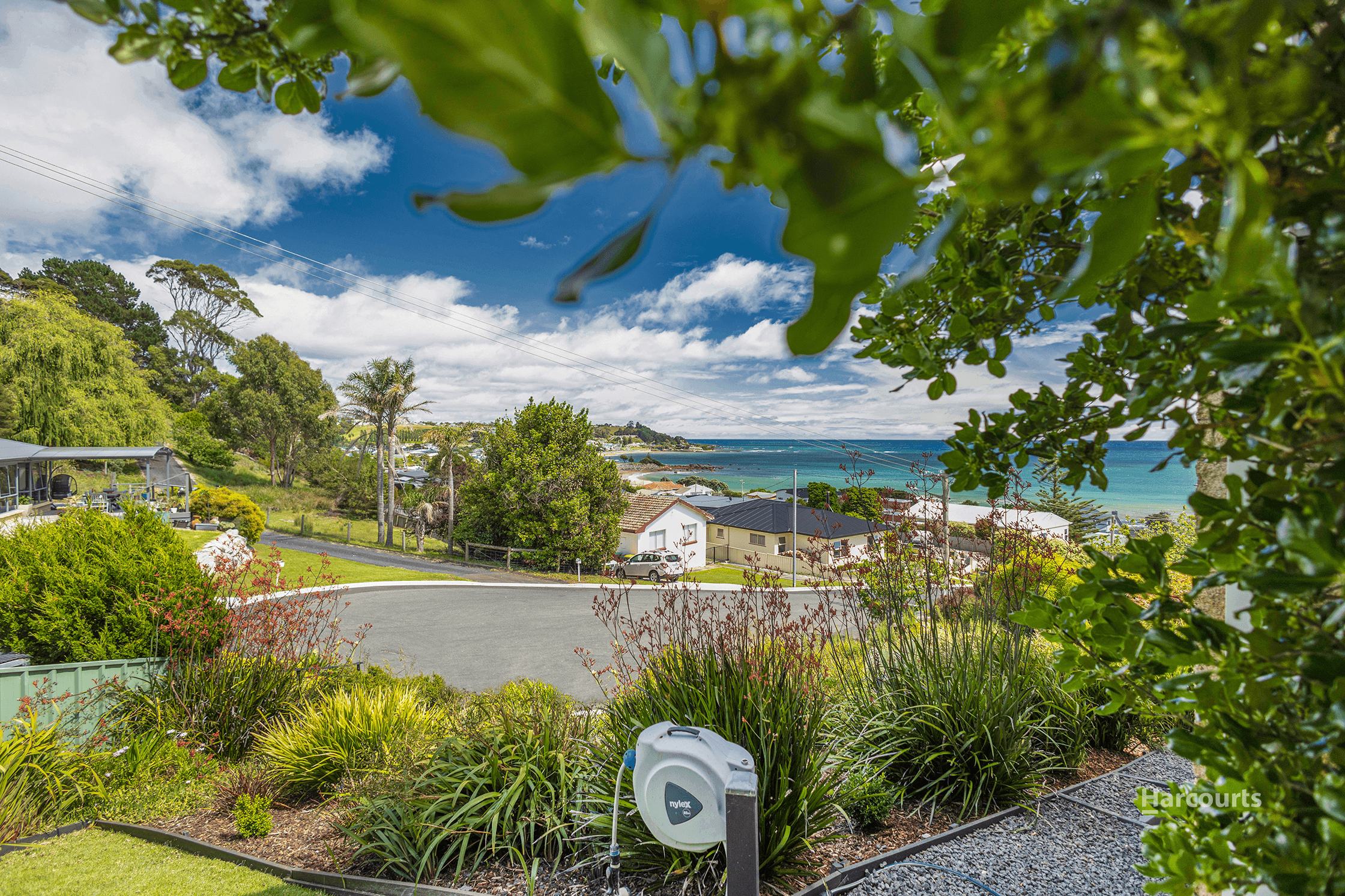 17 Seaside Crescent, PENGUIN, TAS 7316