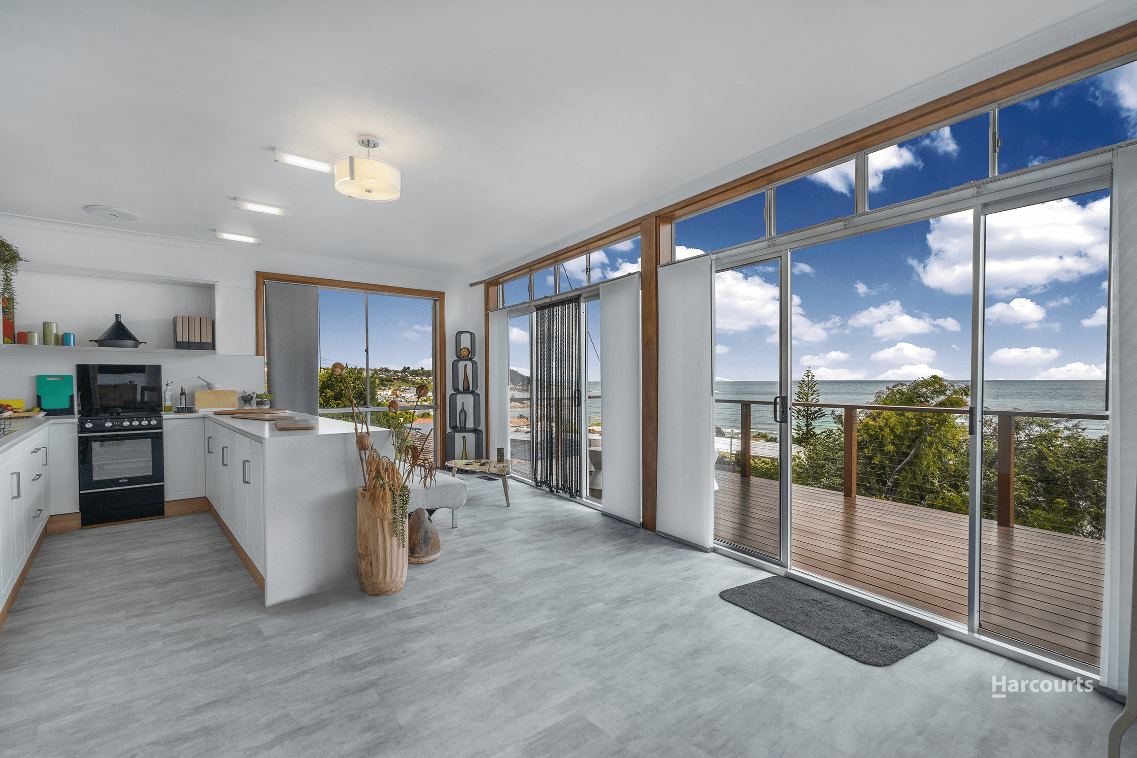 17 Seaside Crescent, PENGUIN, TAS 7316