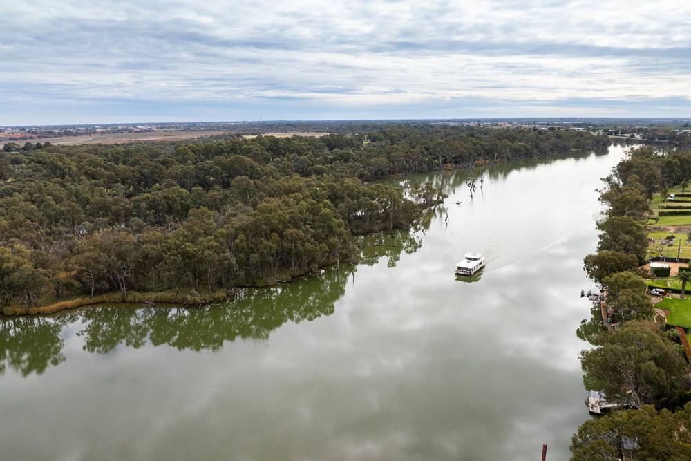 13 Yorke Drive, Gol Gol, NSW 2738