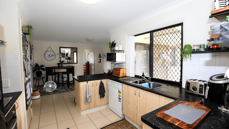 7 Patrick Court, WATERFORD WEST, QLD 4133