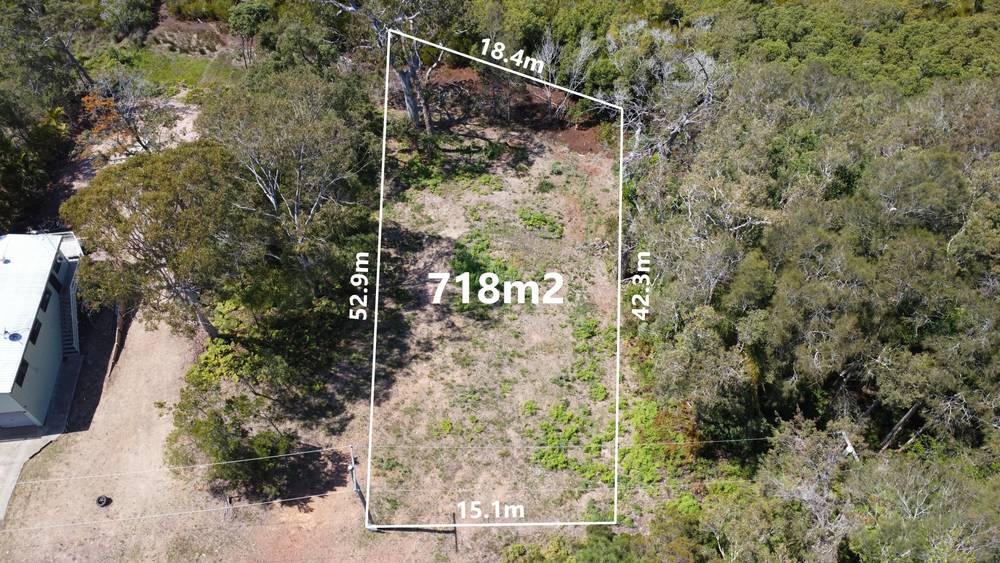11 INLET AVENUE, RUSSELL ISLAND, QLD 4184