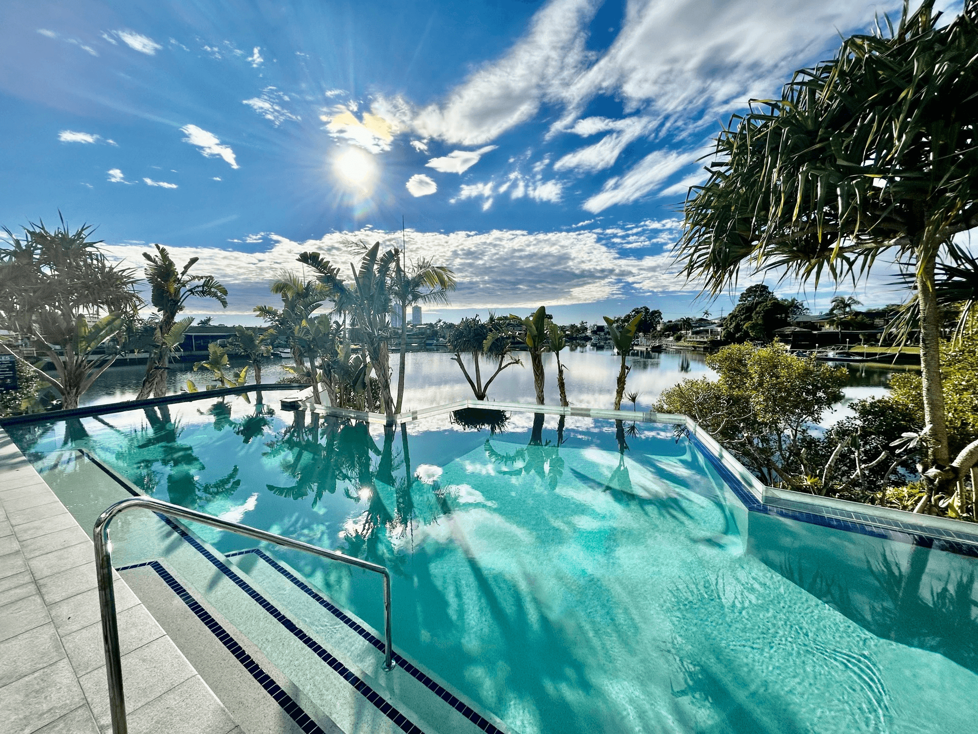 1107/5 Harbour Side Court, Biggera Waters, QLD 4216