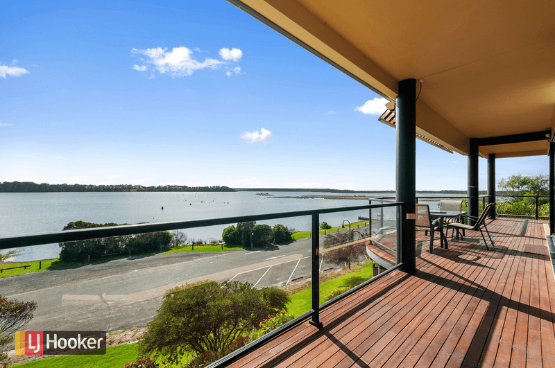 86 Lakeside Drive, LAKE TYERS BEACH, VIC 3909