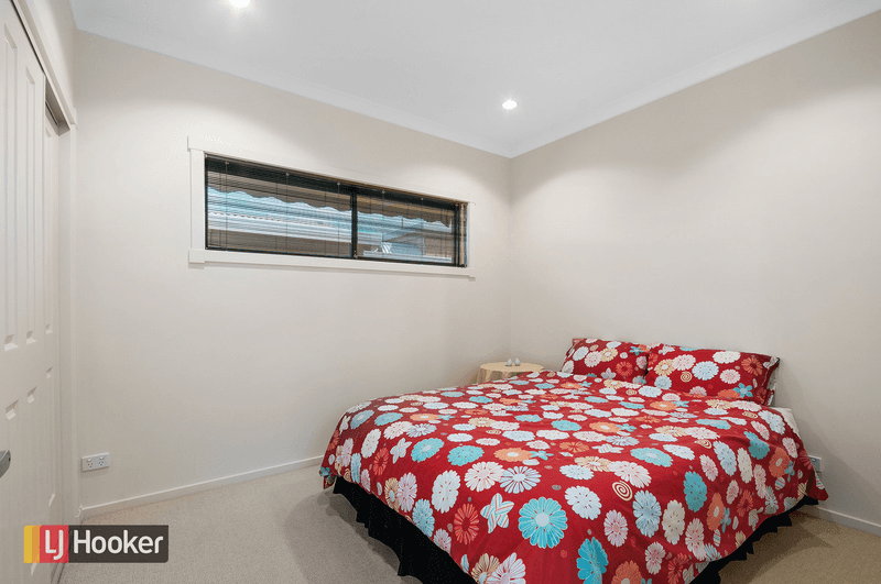 86 Lakeside Drive, LAKE TYERS BEACH, VIC 3909