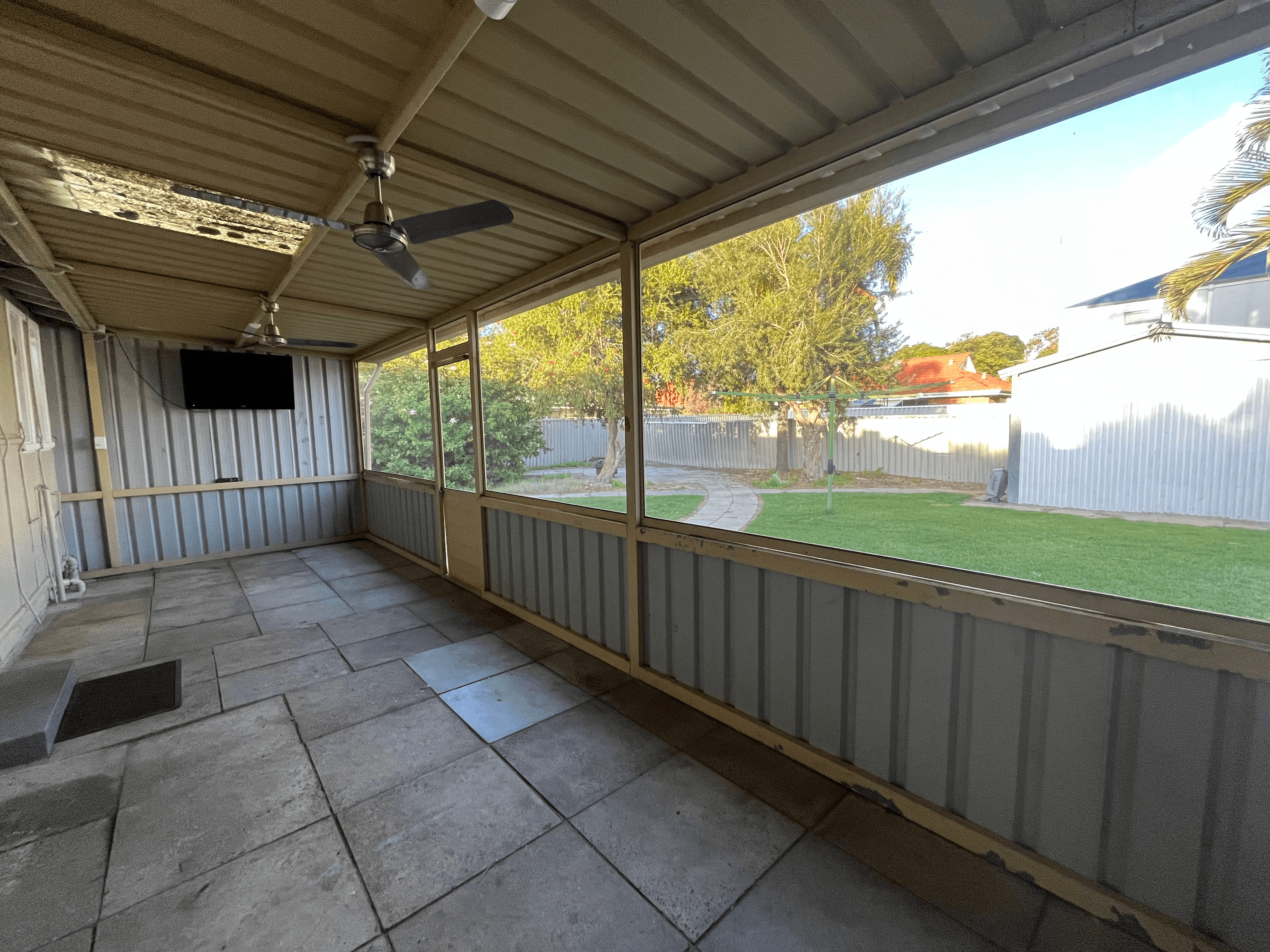 20 Stanley Street, Belmont, WA 6104