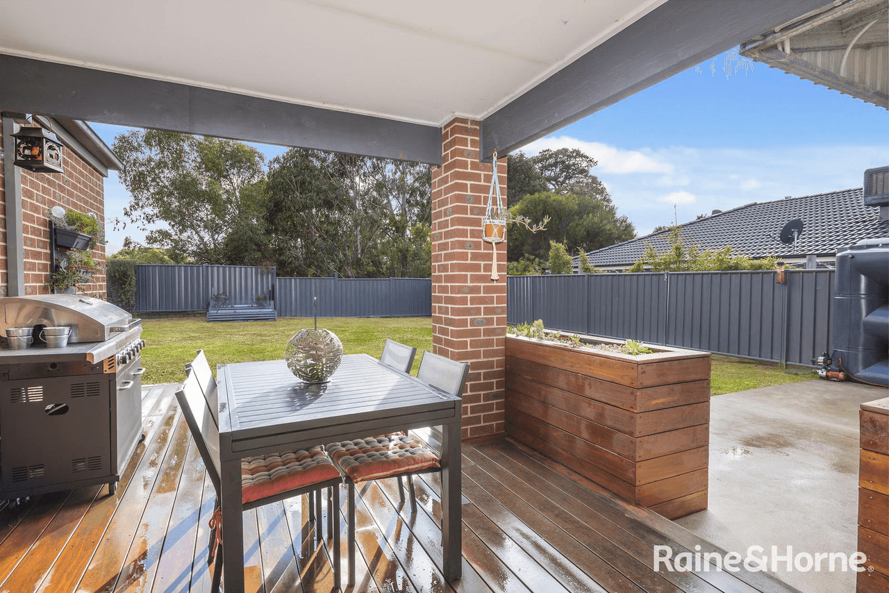 3 Kelly Close, KYNETON, VIC 3444