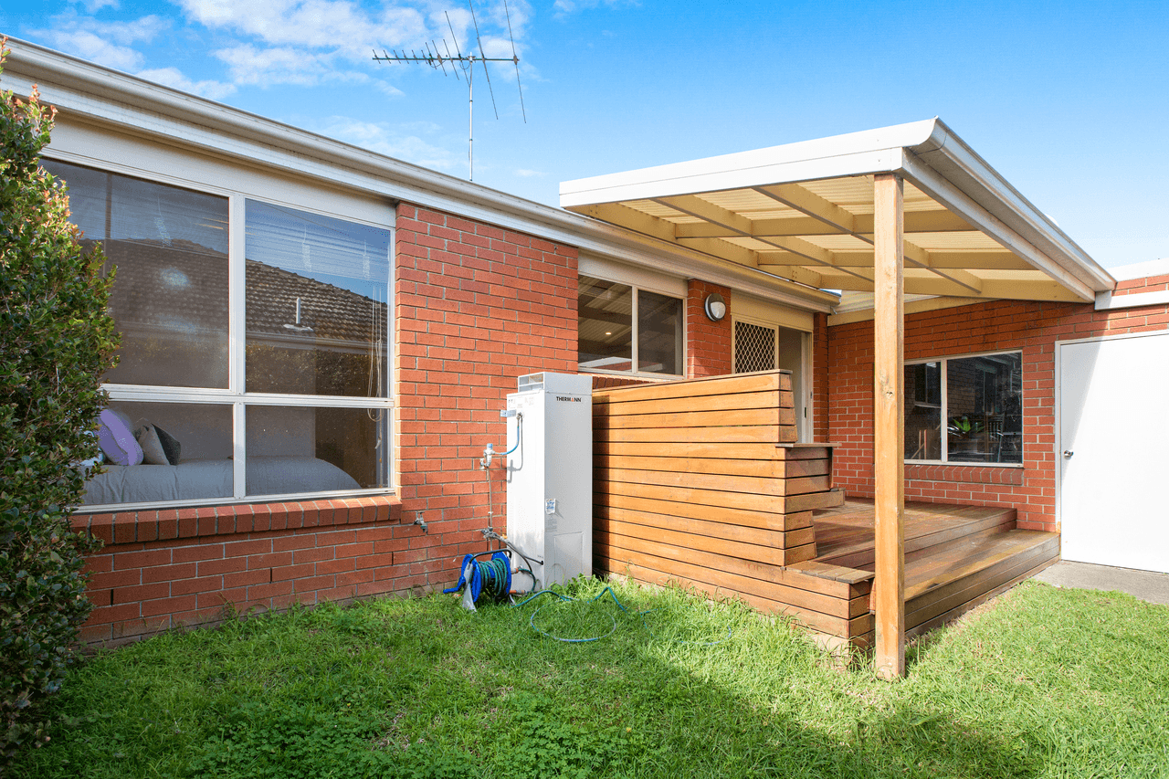 2/4 Sandford Street, HIGHETT, VIC 3190