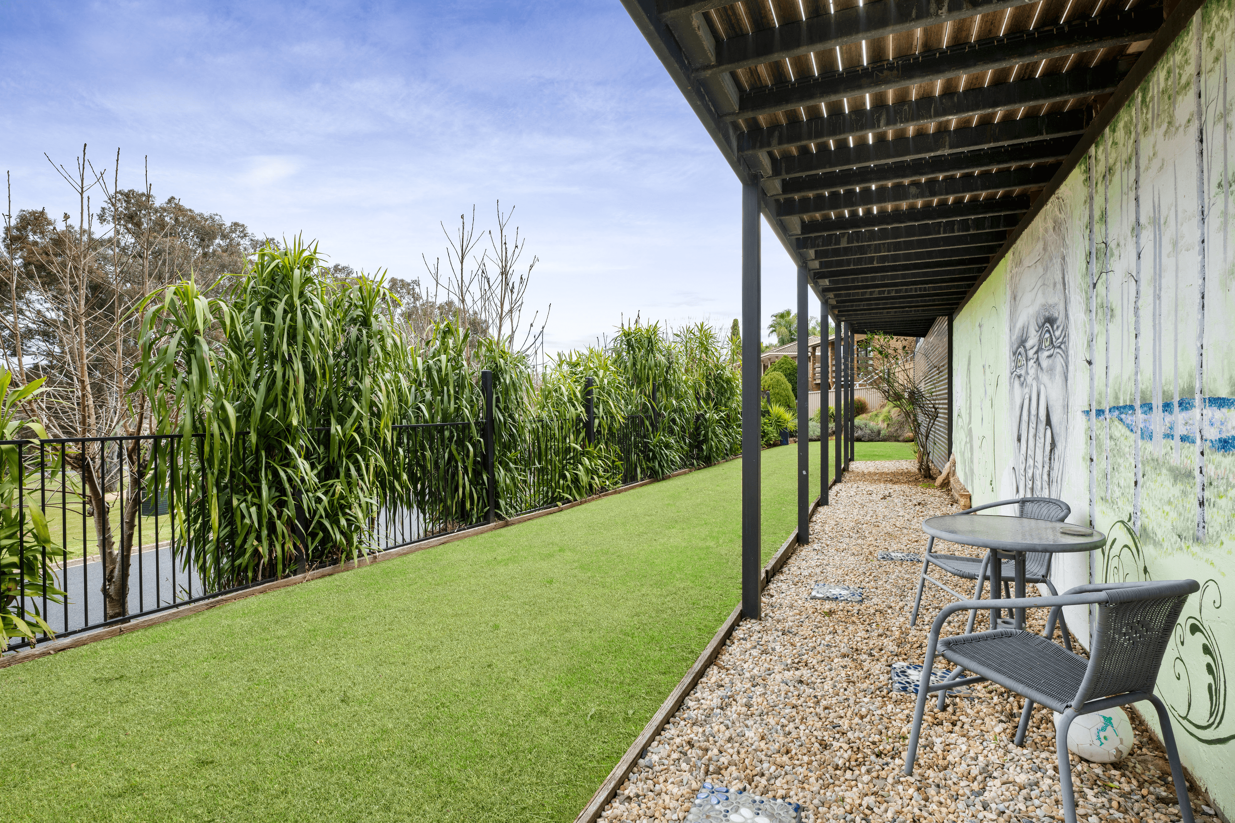 403 Carlma Crescent, LAVINGTON, NSW 2641