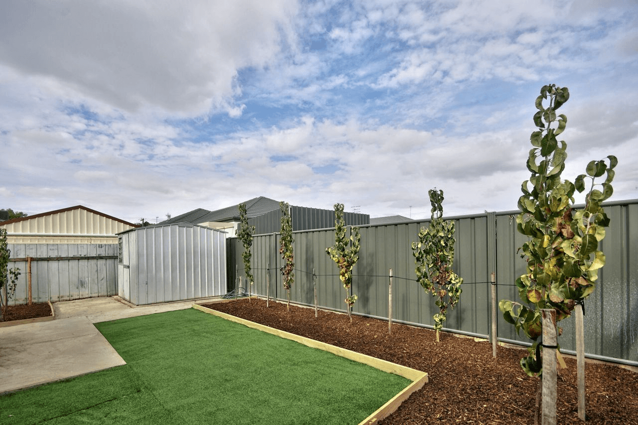 3/413 Cressy St, DENILIQUIN, NSW 2710