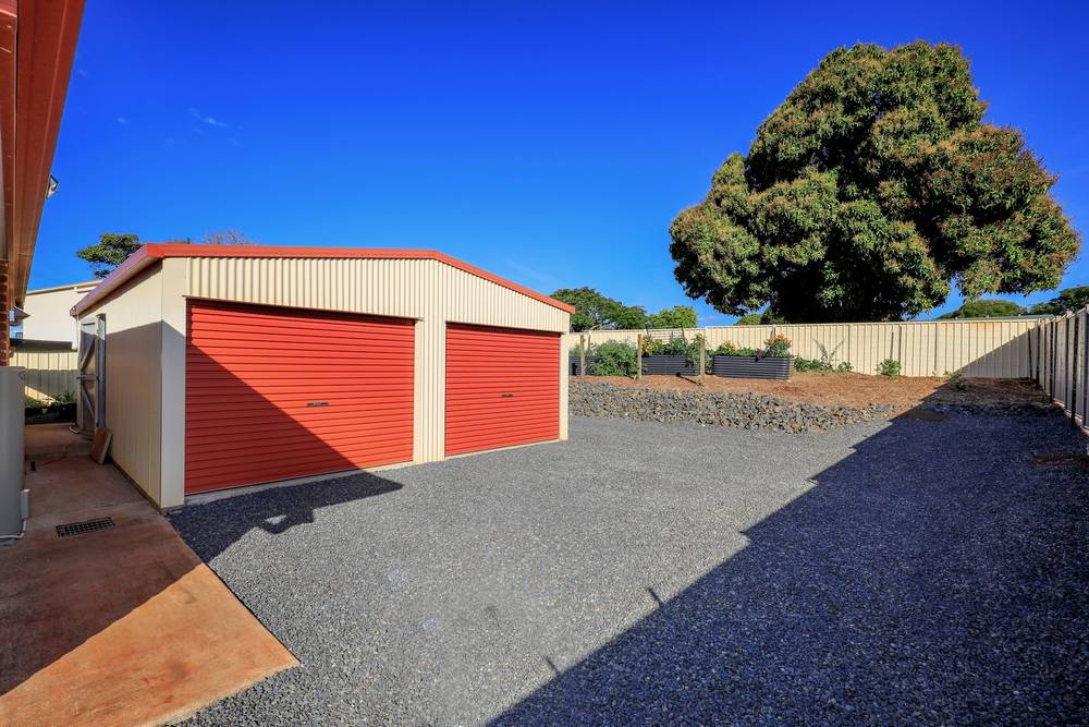 8 Hinkler Street, CHILDERS, QLD 4660