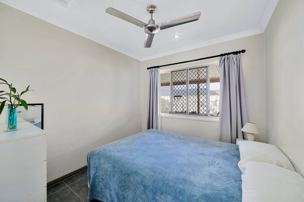 8 Hinkler Street, CHILDERS, QLD 4660