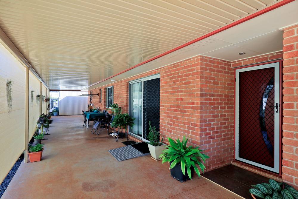 8 Hinkler Street, CHILDERS, QLD 4660