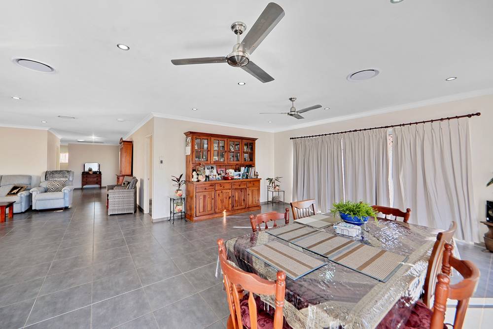 8 Hinkler Street, CHILDERS, QLD 4660