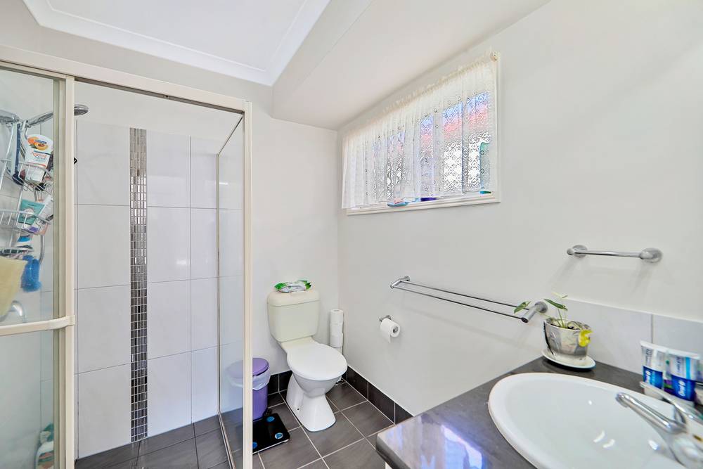 8 Hinkler Street, CHILDERS, QLD 4660