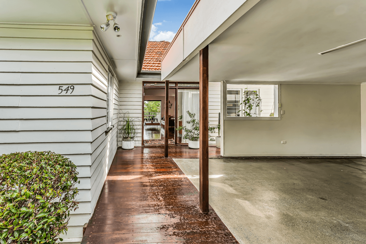 549 Cavendish Road, COORPAROO, QLD 4151