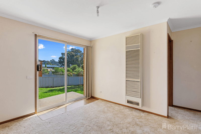 2 Kilby Court, KANGAROO FLAT, VIC 3555