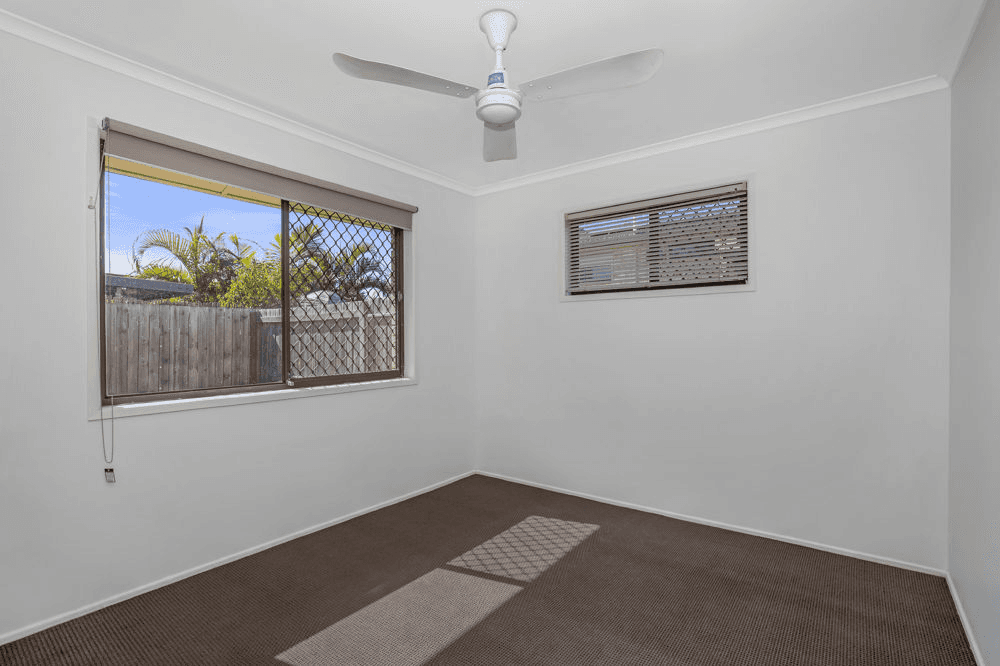 33 Learmonth Street, STRATHPINE, QLD 4500