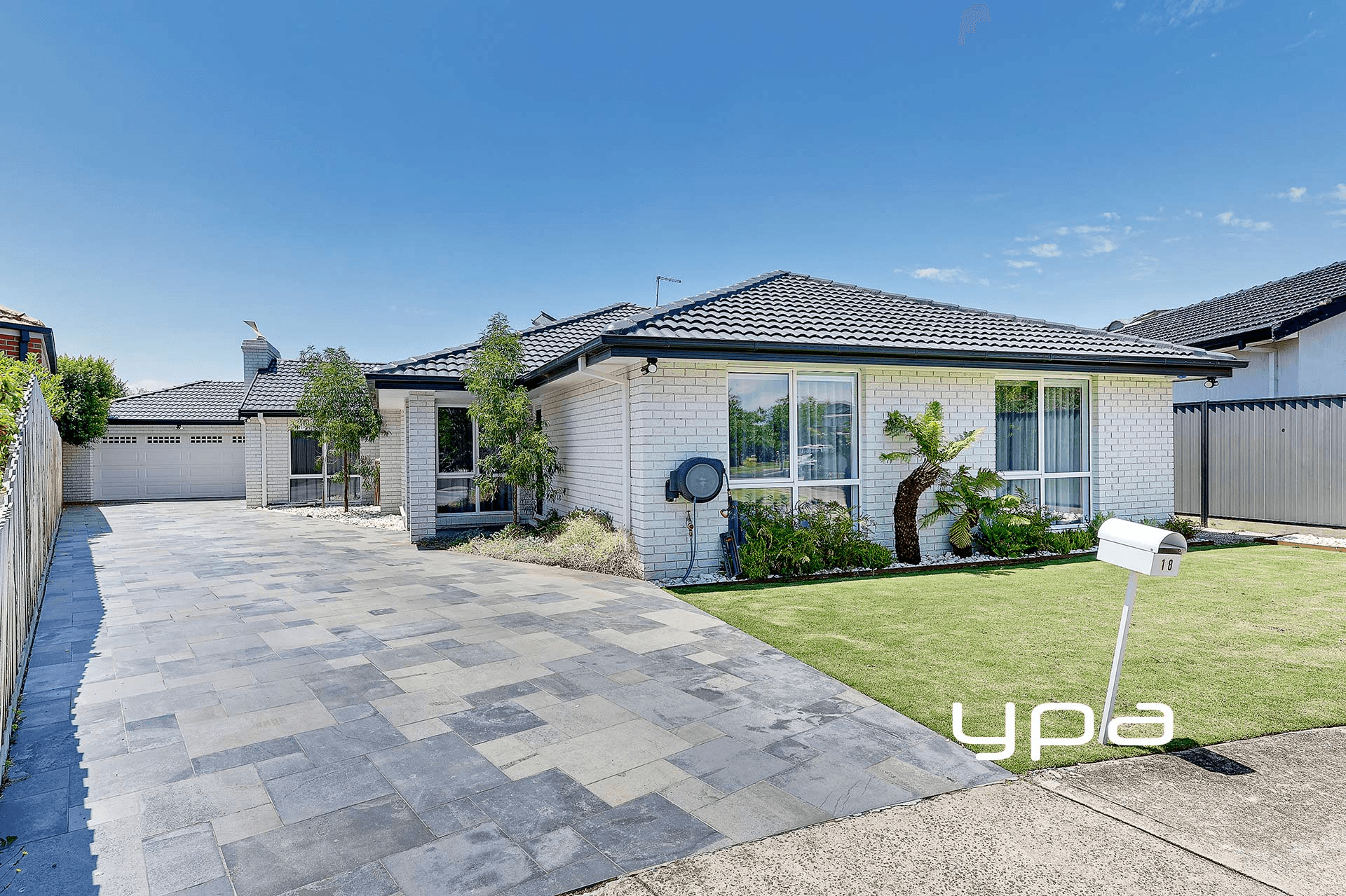 18 Winster Court, GREENVALE, VIC 3059