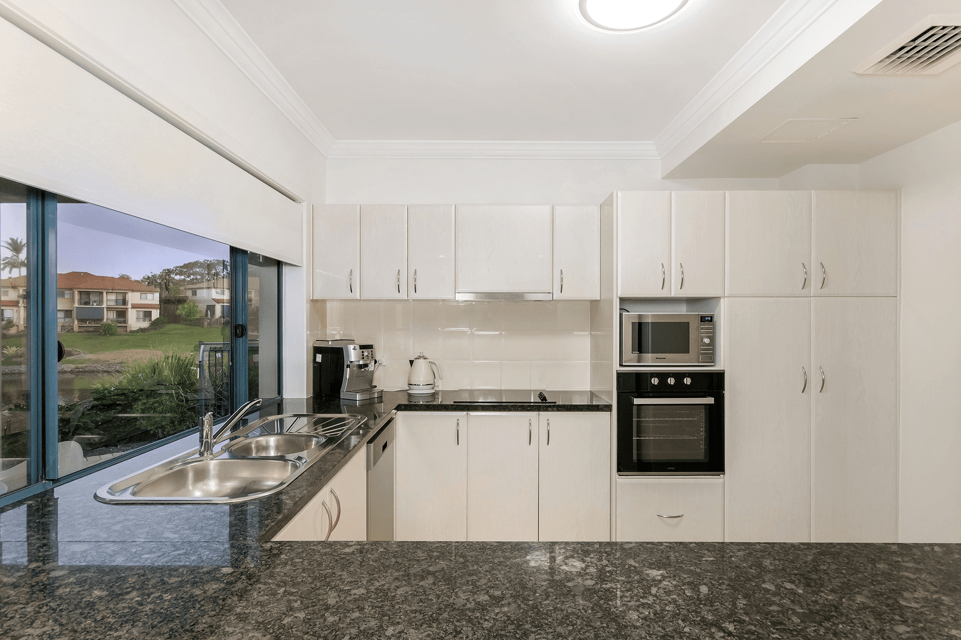 31/117 Palm Meadows Drive, Carrara, QLD 4211