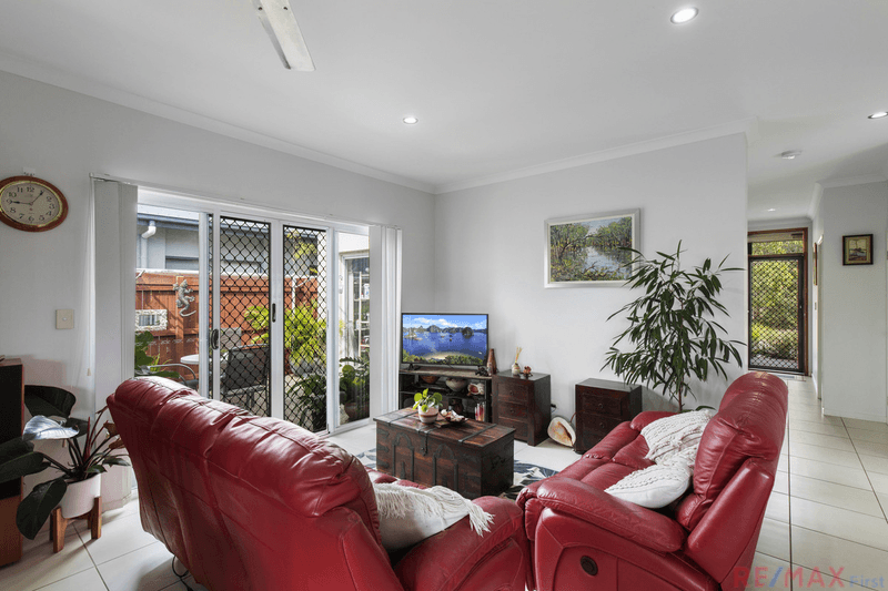 33 Northcote Crescent, CALOUNDRA WEST, QLD 4551