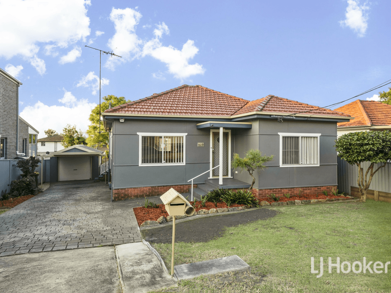 129 Hawksview St, MERRYLANDS, NSW 2160