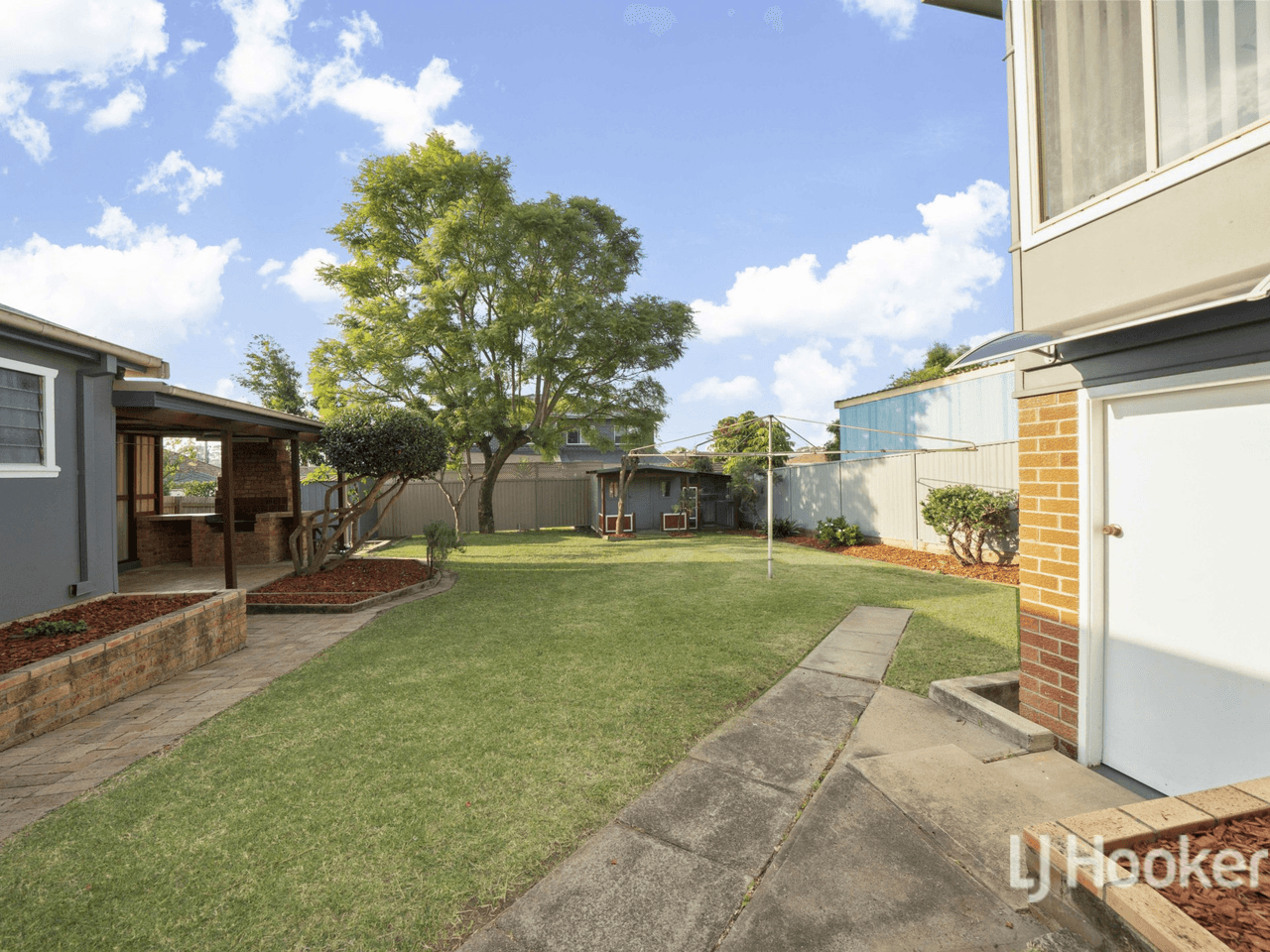 129 Hawksview St, MERRYLANDS, NSW 2160