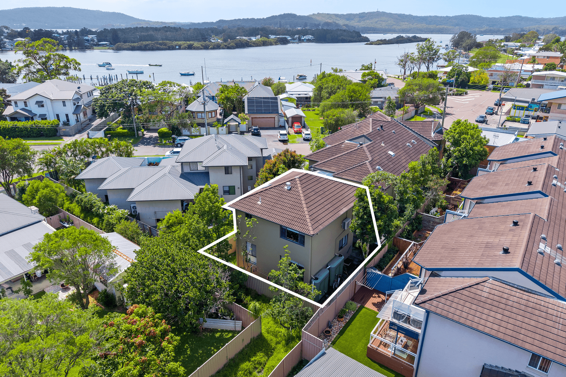 2/9 Sorrento Road, Empire Bay, NSW 2257