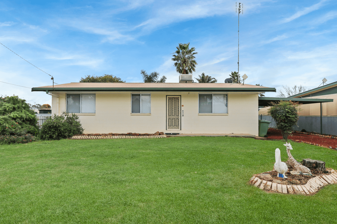 24 Wootten Street, WEST WYALONG, NSW 2671