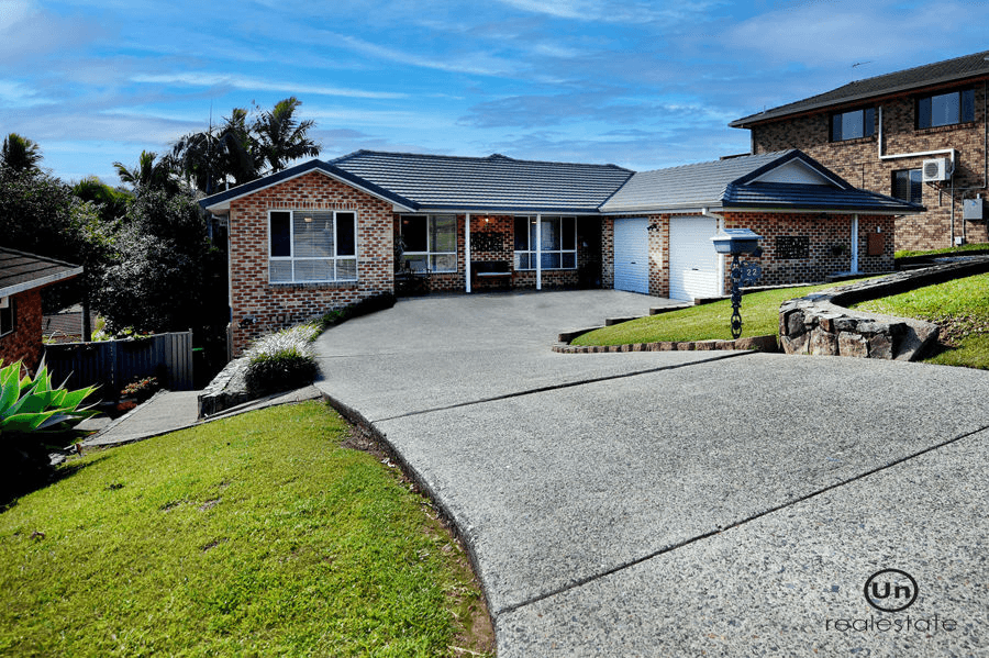 22 Wedgetail Crescent, BOAMBEE EAST, NSW 2452